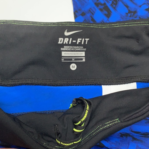 Nike Drifit epic lux tight hyper cobalt blue - Picture 2 of 6